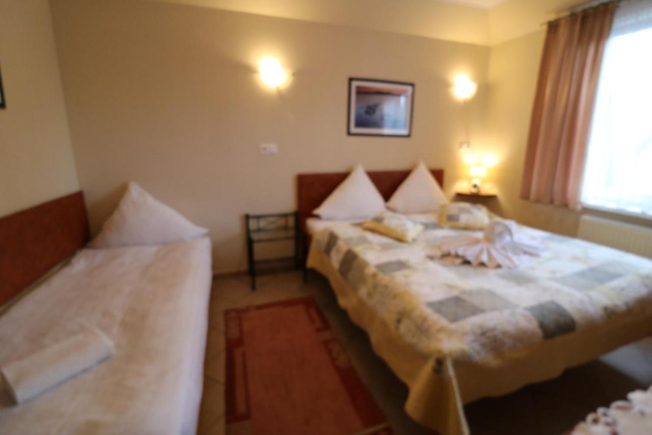 Villa Sorento Мельно Экстерьер фото